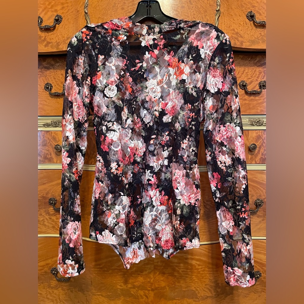 Floral Lace Long Sleeve Top